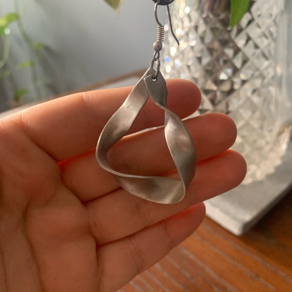 Inverted Hoops - Picture 4 of 5